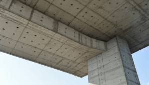Dans le secteur de la construction moderne, le béton s’est imposé comme un matériau de choix pour de nombreuses applications. Parmi ces utilisations, le poteau en béton se distingue par ses multiples avantages, tant sur le plan structurel qu’environnemental. En […]