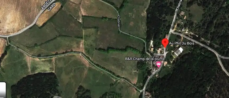 Au Phil Du Bois à Barjac