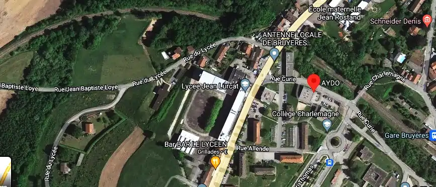Charpentier couvreur à Bruyères