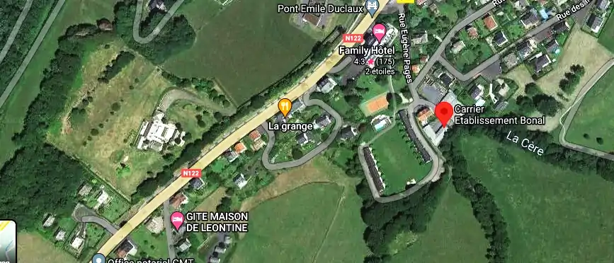 Charpentier couvreur à Vic-sur-Cère