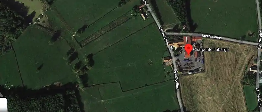 Charpentier couvreur à Poisson