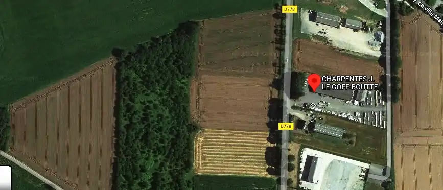 Charpentier couvreur à Le Cambout