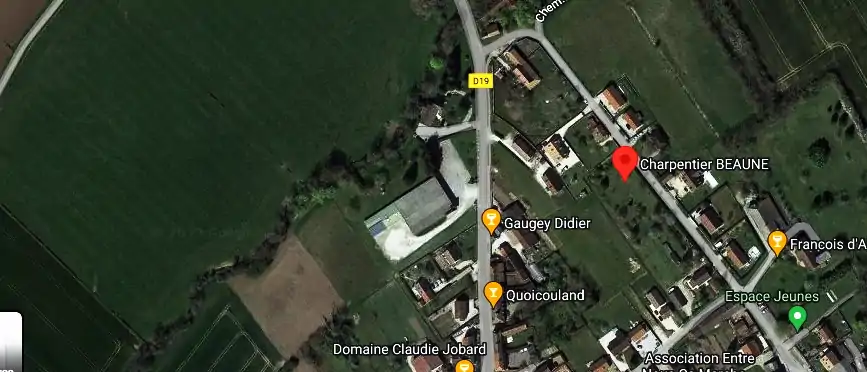 Charpentier couvreur à Demigny