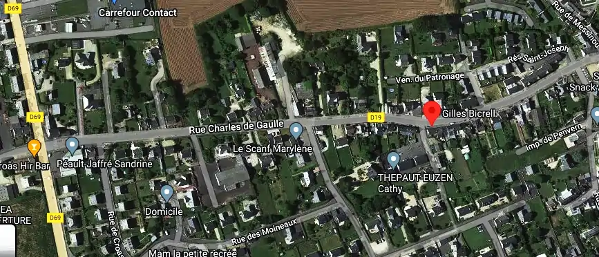 Charpentier couvreur à Plouvorn