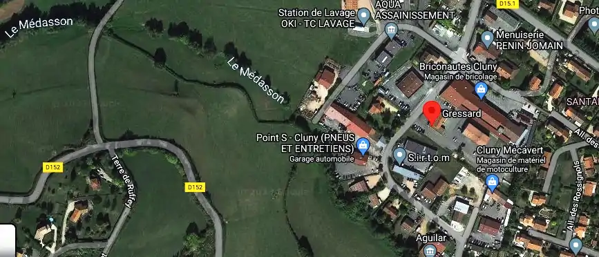 Charpentier couvreur à Cluny