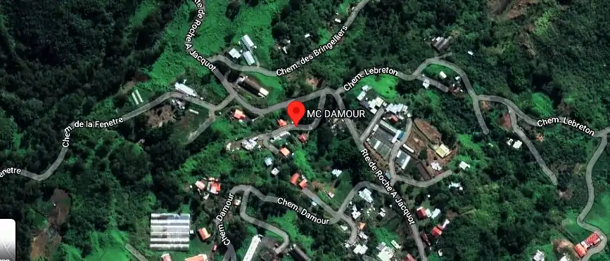 Charpentier couvreur à 8 Imp. des Combavas, Salazie 97433, La Réunion