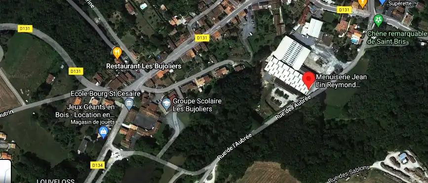 Charpentier couvreur à Saint-Bris-des-Bois