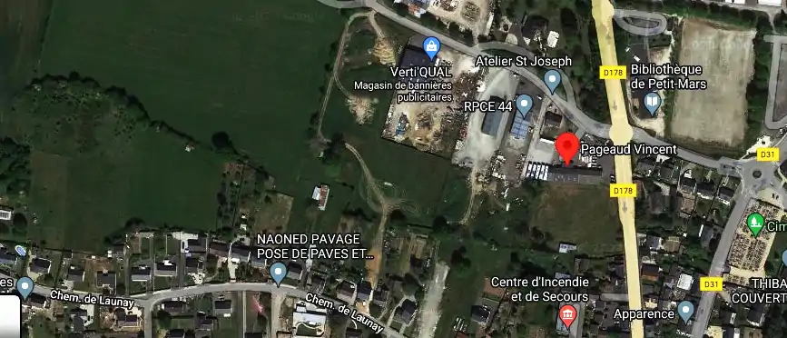 Charpentier couvreur à Petit-Mars