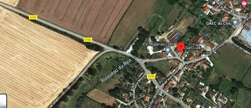 Charpentier couvreur à Genay