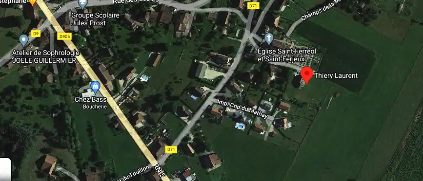 Charpentier couvreur à Aumont