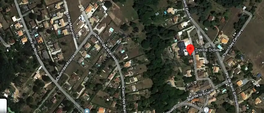 Charpentier couvreur à Saint-Denis-de-Pile