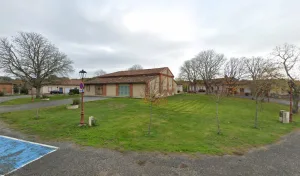 D’Un Arbre Ô Toit à Sabonnères