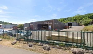 Viel SAS – Charpente Couverture Zinguerie et Packaging à Crépand