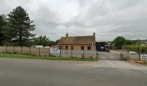 3 C Charpente Couverture à Savigné-l'Évêque