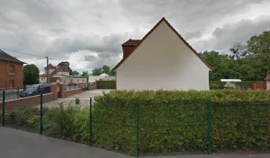 Tien menuisier à La Fère