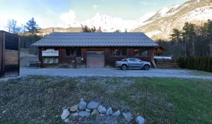 Menuiserie Alpes Bois à Les Vigneaux